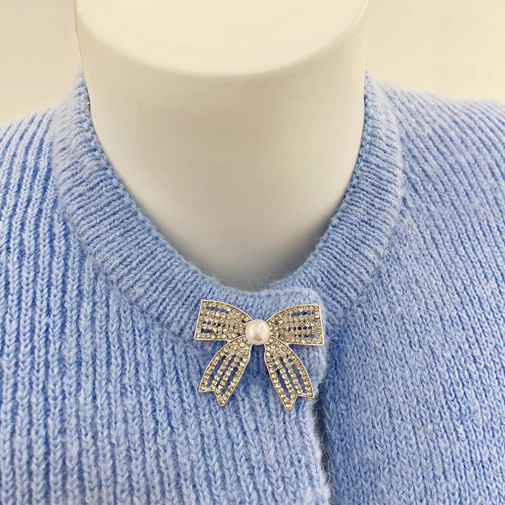 Chic Knit Cardigan with Bow